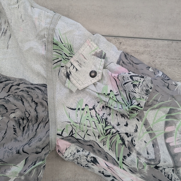 Vintage Women's Grey Tiger All over Print Winter Coat Size Large Y2K - Picture 4 of 14